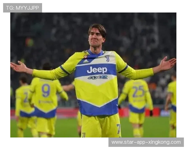 尤文弗拉霍维奇门前抢点形成经典补射画面